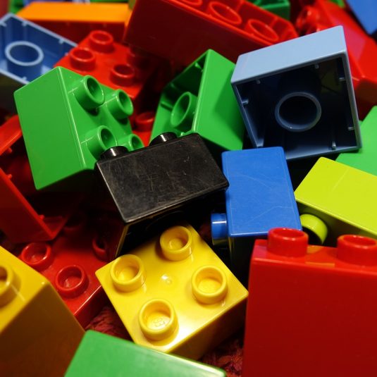 lego-blocks-2458575_1280